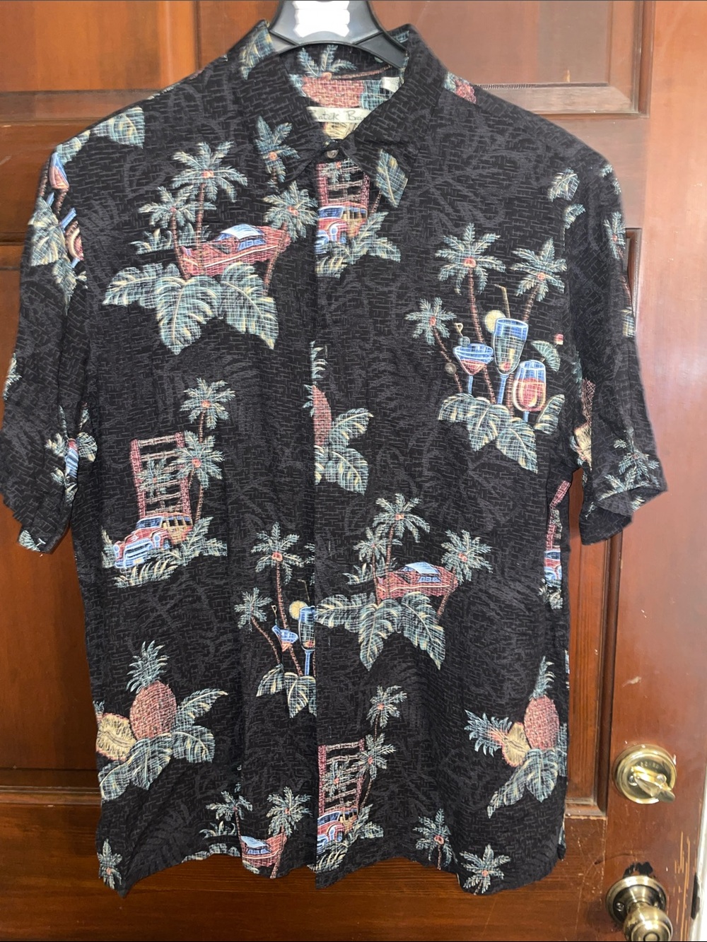 Men's Black Tropical Print Short-Sleeve Button-Down Shirt